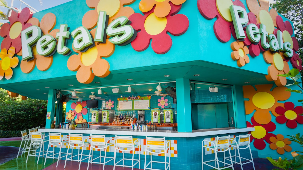 Petals Pool Bar