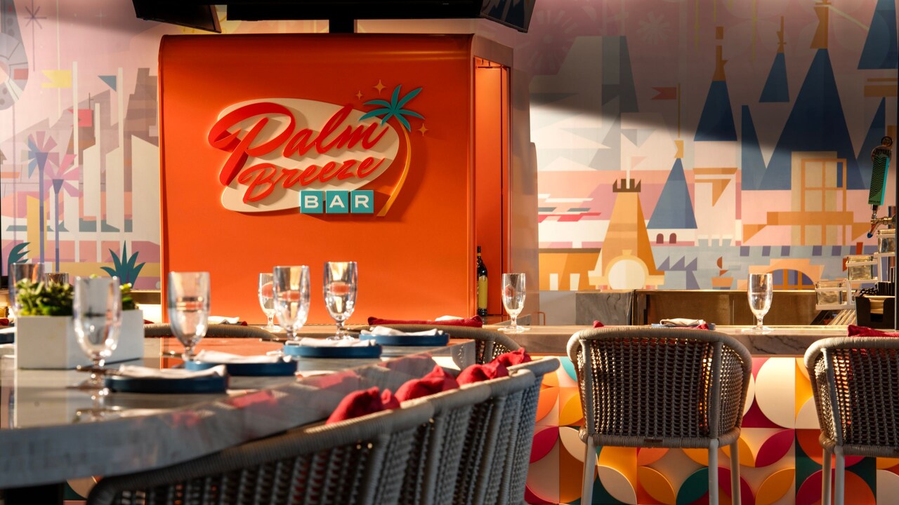 Palm Breeze Bar
