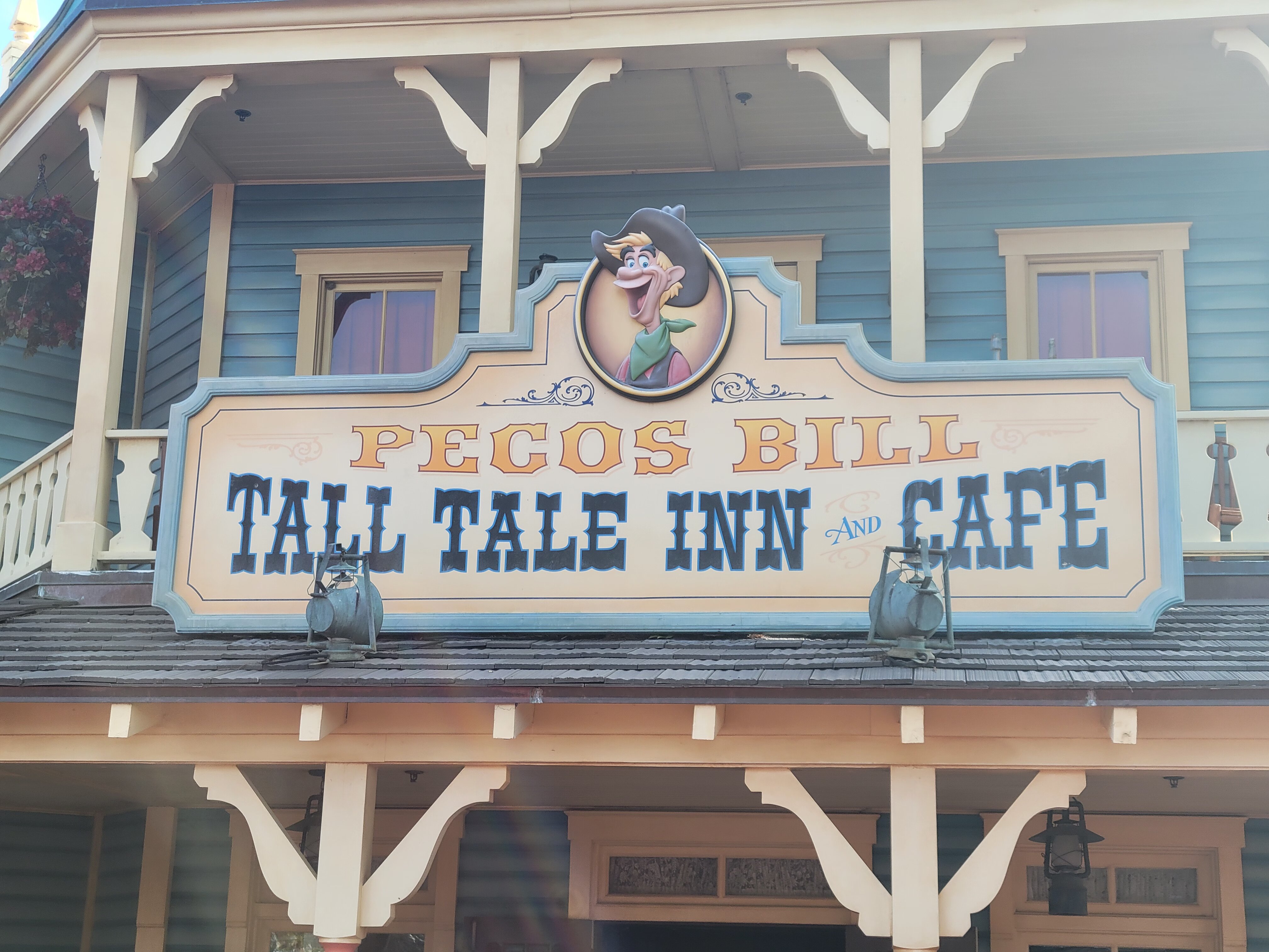 Pecos Bill Tall Tale Inn and Cafe
